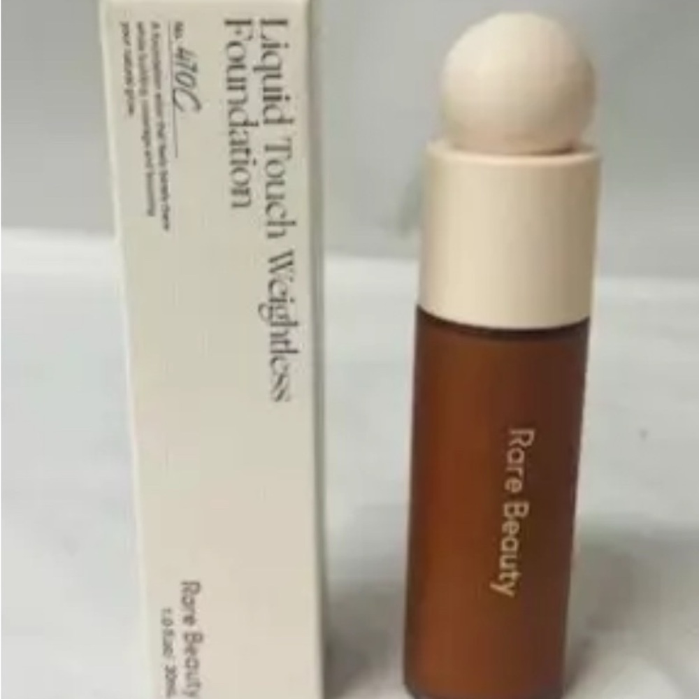 Rare Beauty Tan Foundation Liquid Touch #15